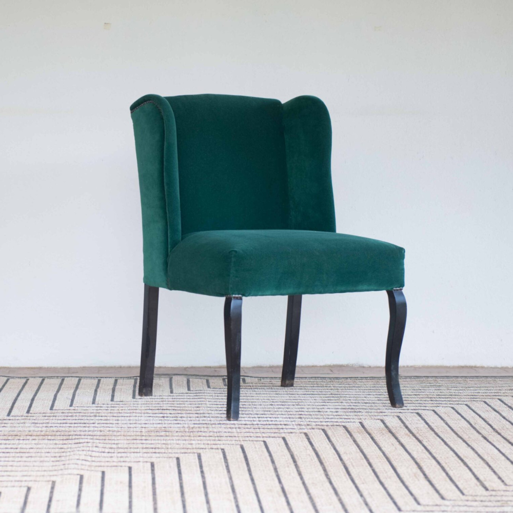 1 Wing Chair - Image 1