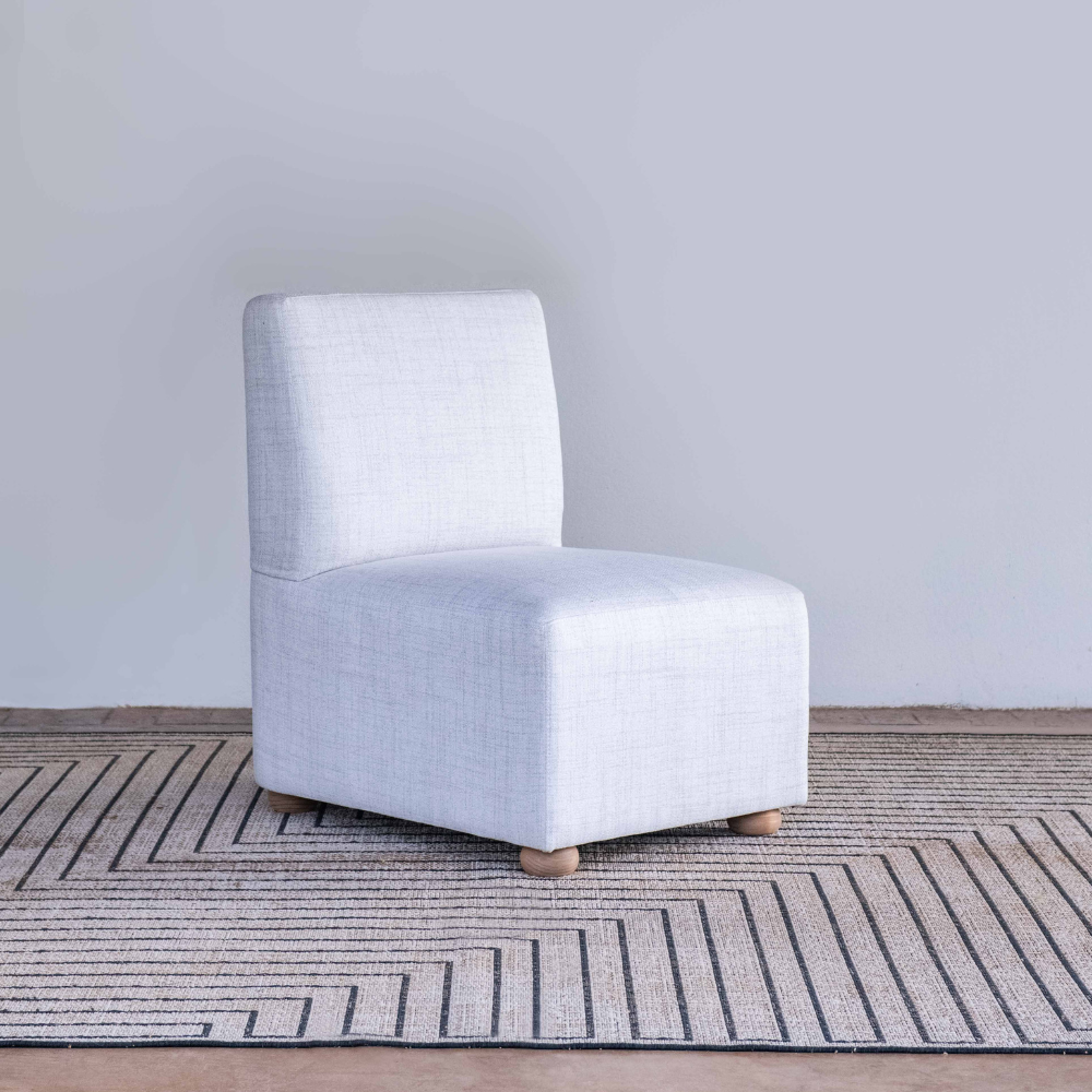 1 Comfy Chair - Image 1